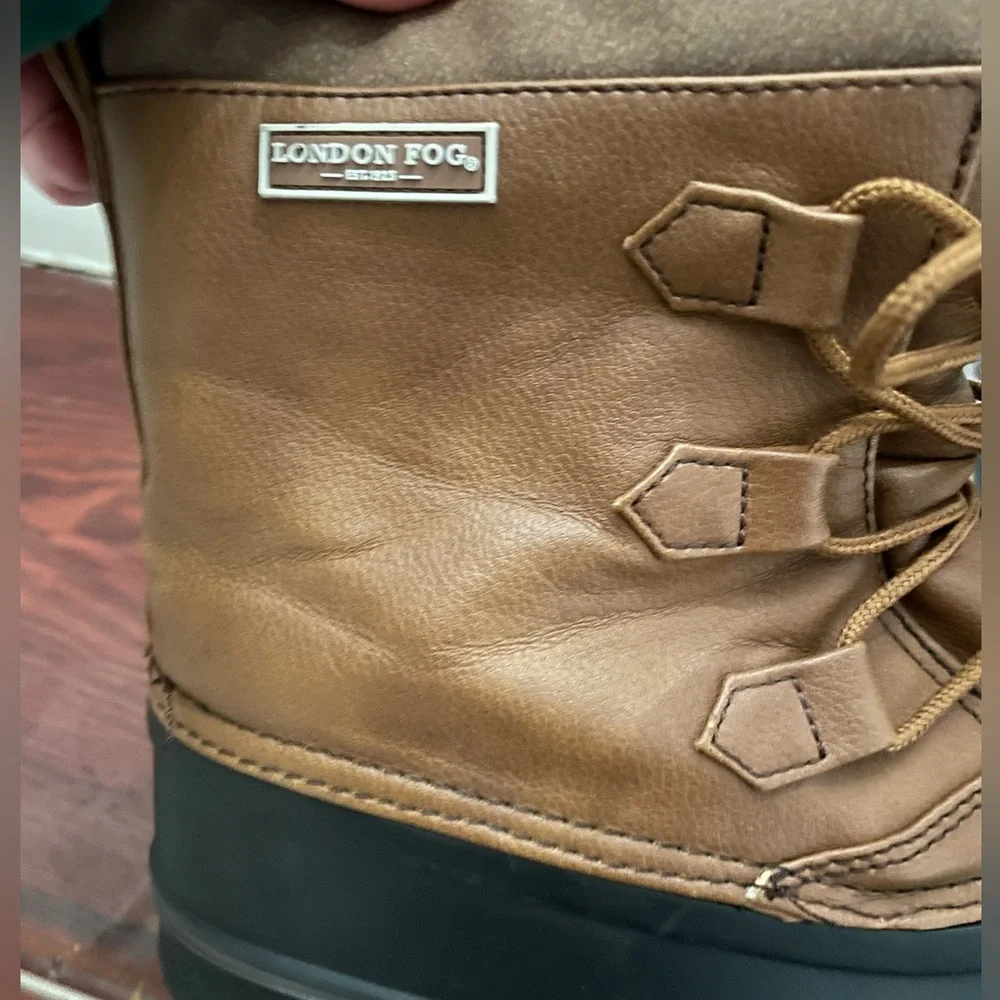 London Fog Brown and Black Snow Boots Kids size 5